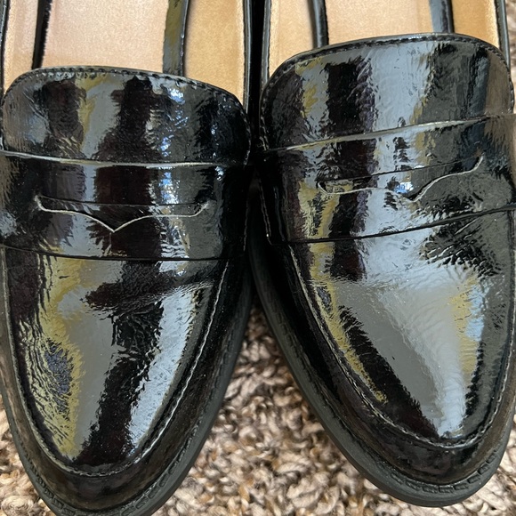 Life Stride Black patent Block Heel Loafer. Excellent Condition. - Picture 4 of 6